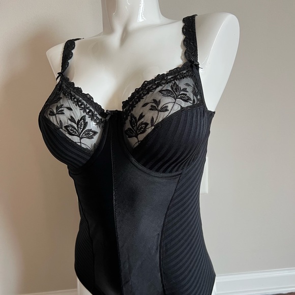 NWT Conturelle all in one Slimming Underwire Teddy bodysuit  40C Black - Picture 2 of 5